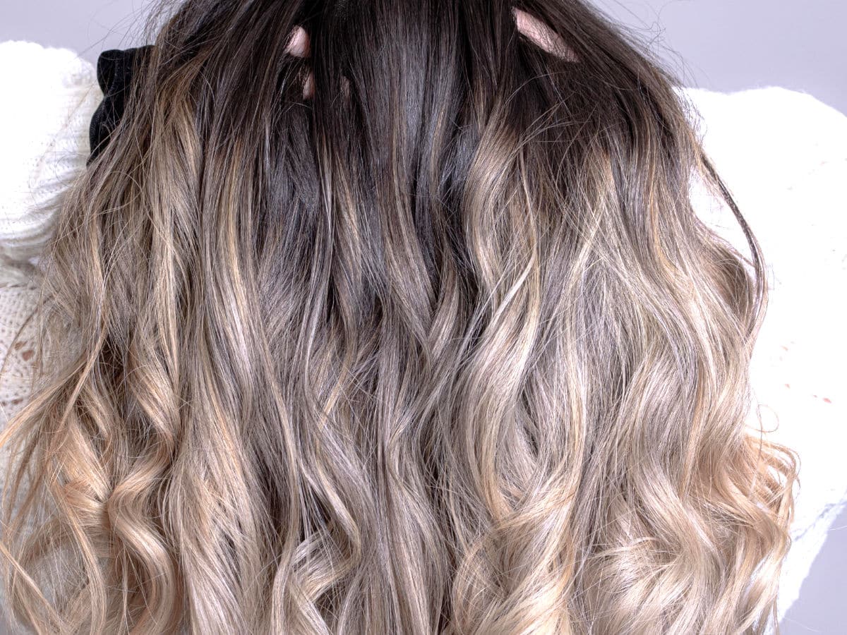 Beach Waves machen: 7 Schritte-Anleitung mit Glätteisen